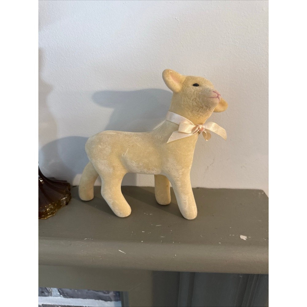 VTG Flocked Easter Lamb Figurine Cream Flocked Thick Plastic/rubber Bow Sweet